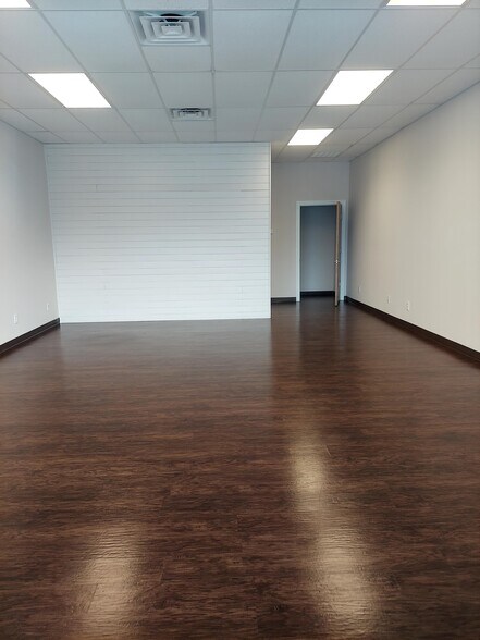 910 Huntsville Hwy, Fayetteville, TN à louer - Photo de l’immeuble – Image 2 sur 2