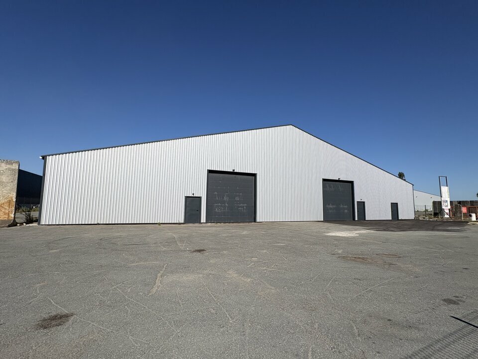 Industriel/Logistique dans Bassens à louer Photo de l’immeuble– Image 1 sur 6