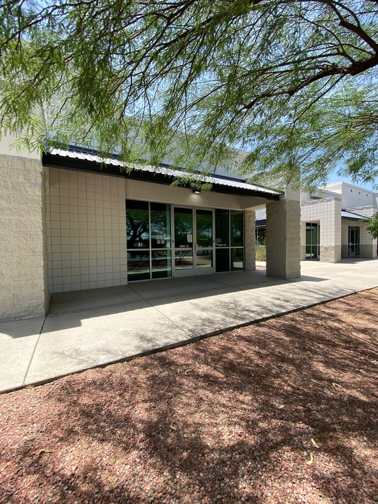 15282 W Brookside Ln, Surprise, AZ à vendre Photo de l’immeuble– Image 1 sur 25