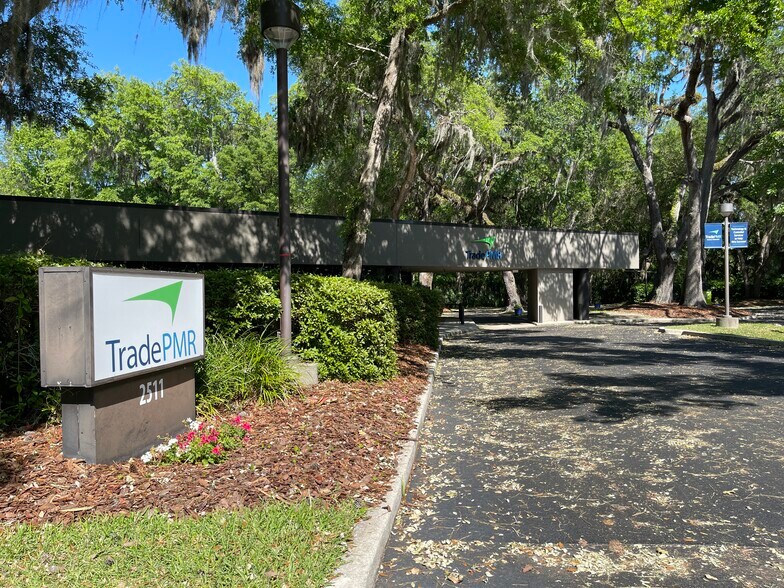 2511 NW 41st St, Gainesville, FL à vendre - Photo de l’immeuble – Image 2 sur 16