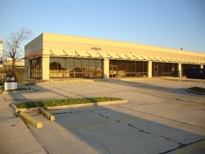 9900 Lake Forest Blvd, New Orleans, LA à louer - Photo de l’immeuble – Image 2 sur 2