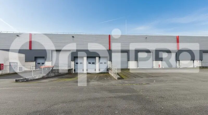 Industriel/Logistique dans Les Ulis à louer - Photo de l’immeuble – Image 2 sur 7