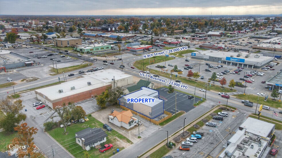 817 W Walnut St, Rogers, AR à louer - Photo de l’immeuble – Image 2 sur 7