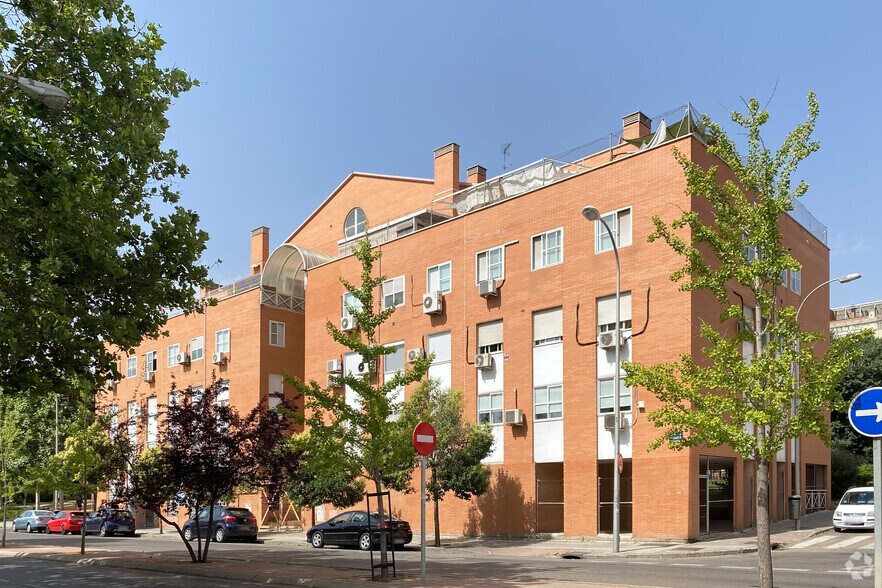 Calle Estafeta, 24, Madrid, Madrid à vendre - Photo de l’immeuble – Image 2 sur 2