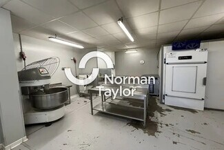 Plus de détails pour Local d'activités à louer