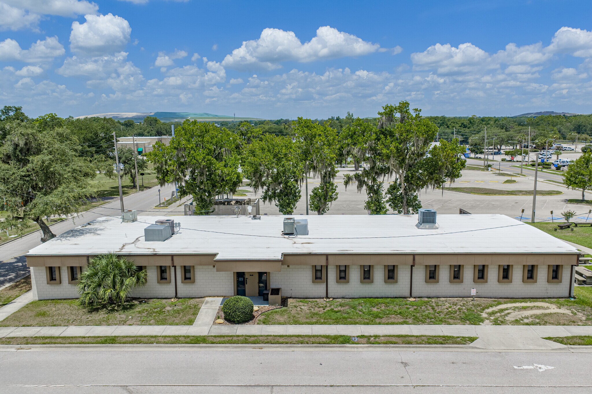 215 Mary Reckeweg Way, Bartow, FL à vendre Photo de l’immeuble– Image 1 sur 25