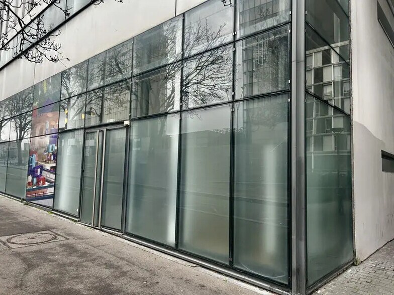 Bureau dans Paris à louer - Photo de l’immeuble – Image 1 sur 15