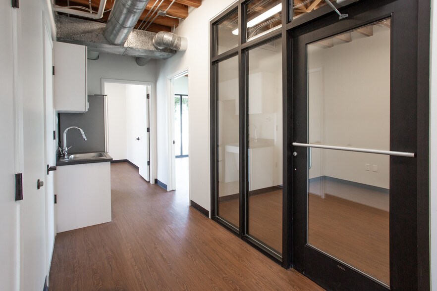 1800 W Bowie St, Fort Worth, TX à louer - Photo intérieure – Image 3 sur 11