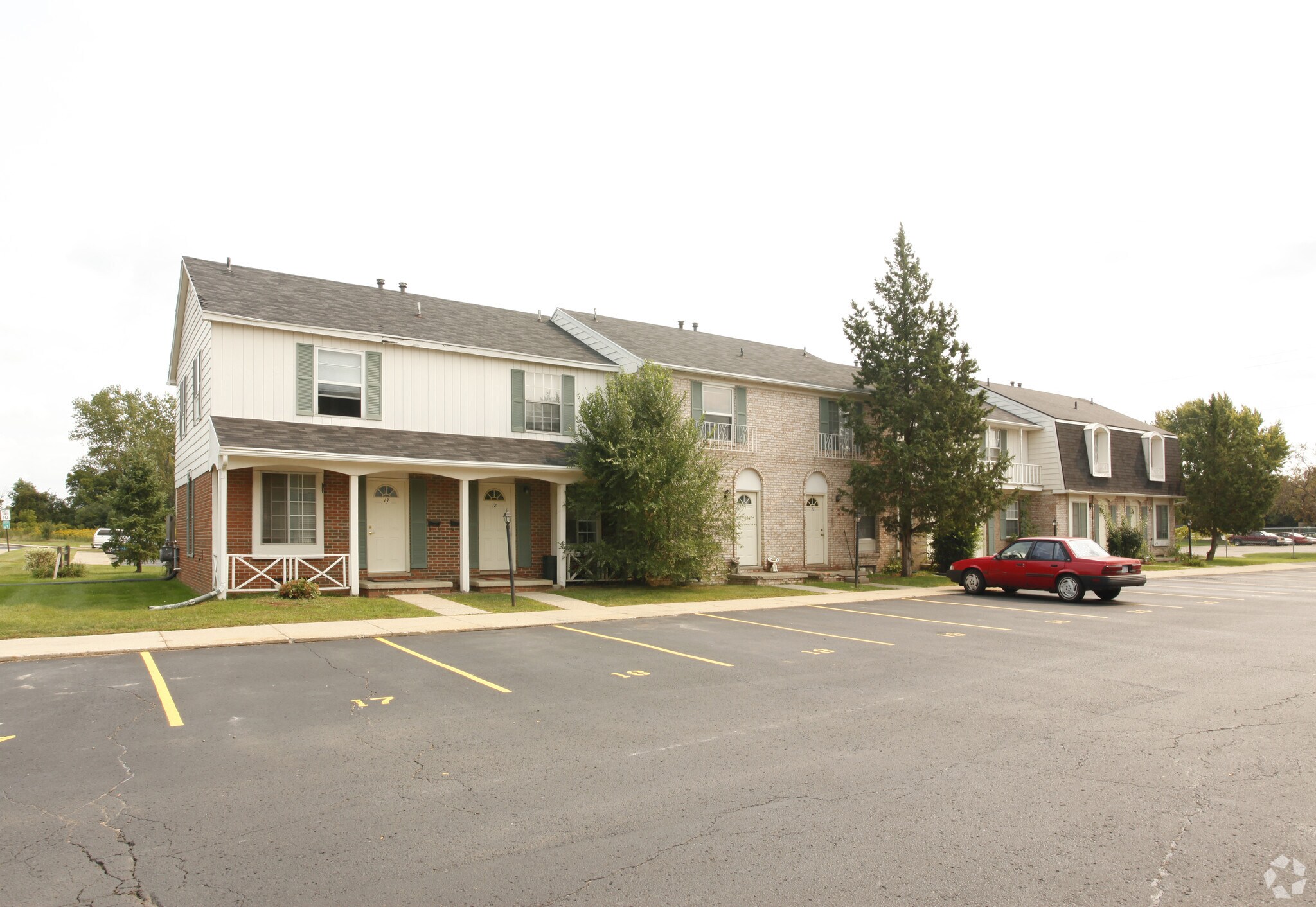8059 McDermitt Dr, Davison, MI à vendre Photo principale– Image 1 sur 7