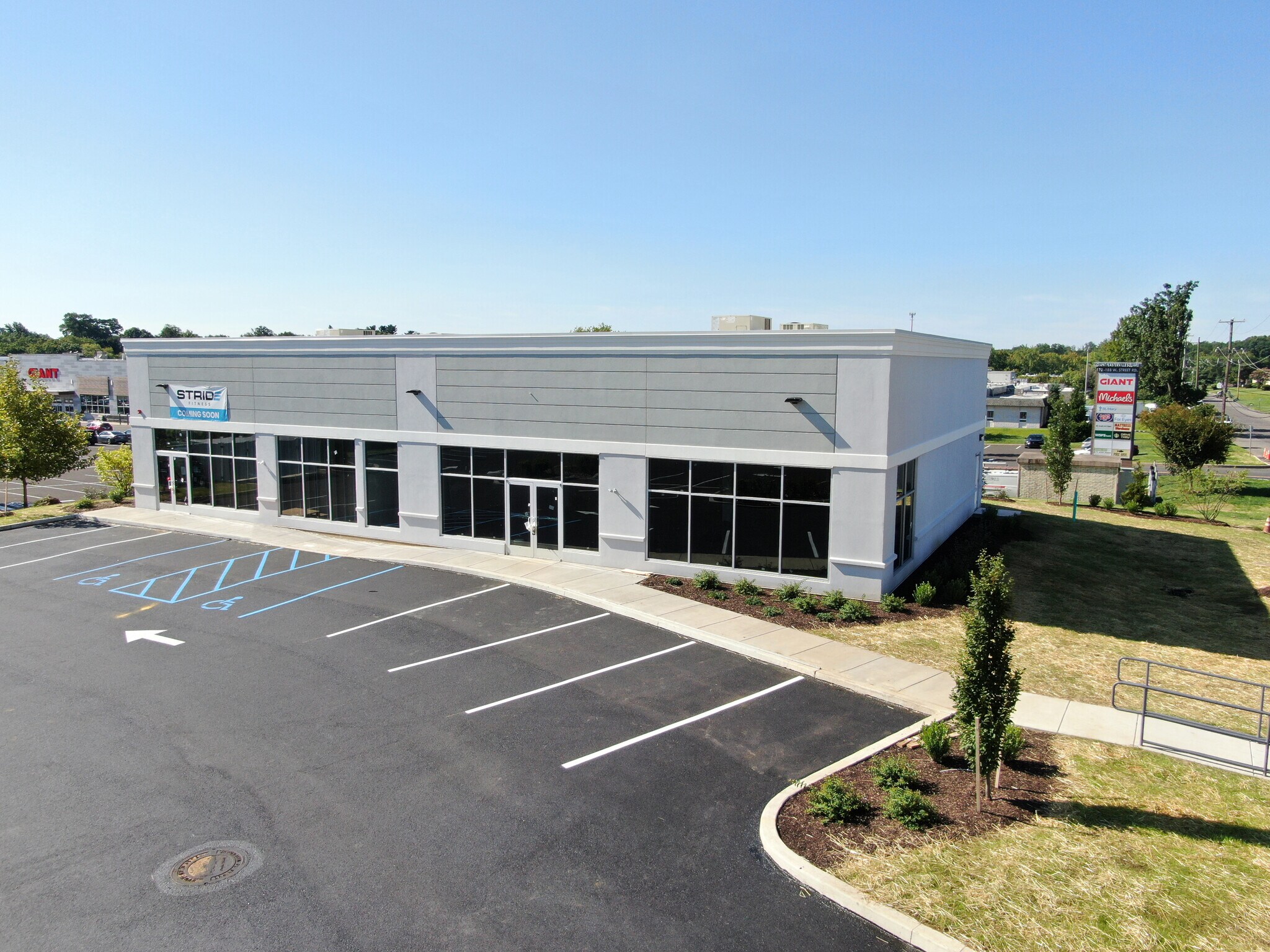 955 Pennsylvania Blvd, Feasterville Trevose, PA à louer Photo de l’immeuble– Image 1 sur 7