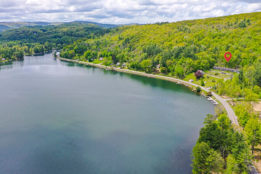 165 Queechy Lake Dr, Canaan, NY à vendre - Photo de l’immeuble – Image 2 sur 31