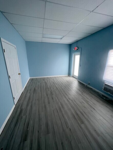 5316 Lena Rd, Bradenton, FL à louer - Photo de l’immeuble – Image 3 sur 8
