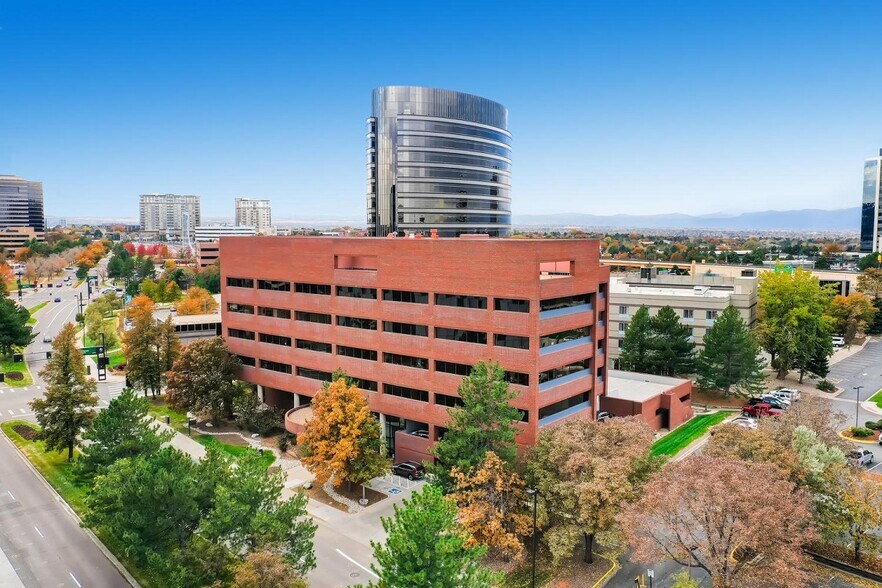 4949 S Syracuse St, Denver, CO à louer - Photo de l’immeuble – Image 2 sur 6