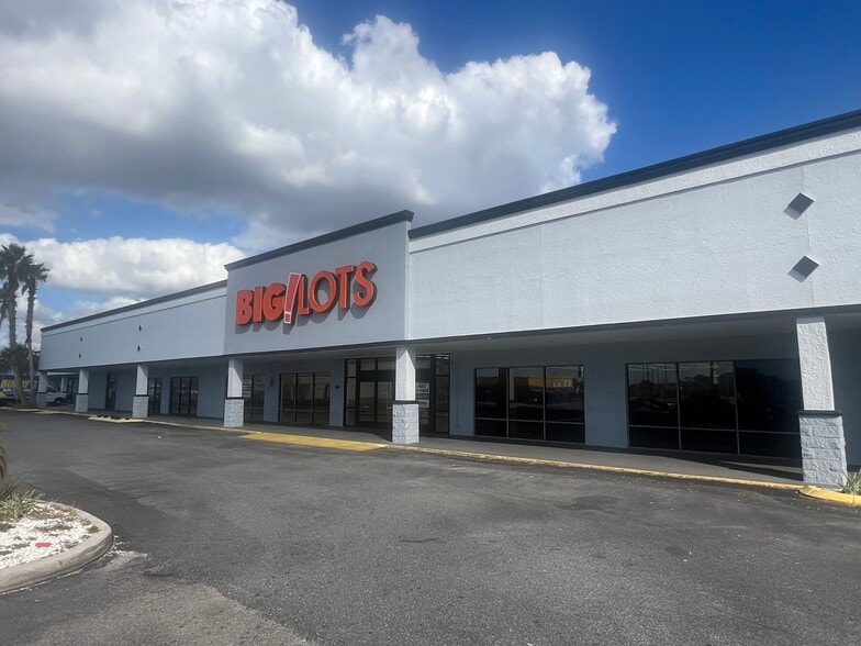 11836-11932 US Highway 19, Port Richey, FL à louer - Photo principale – Image 1 sur 13