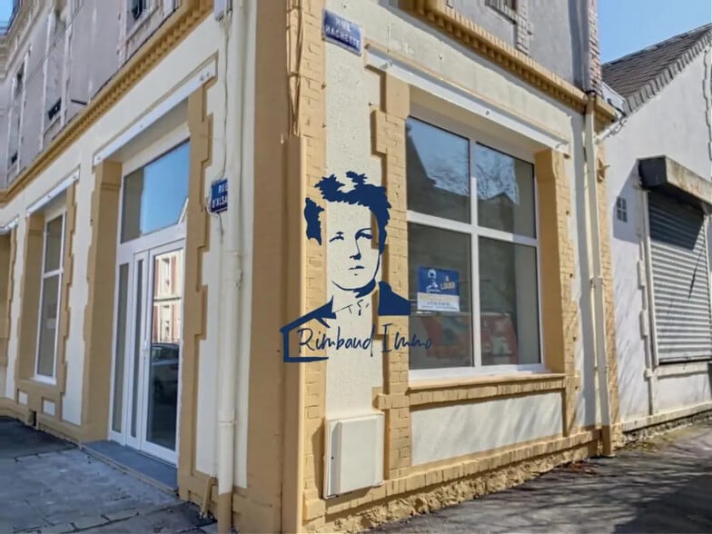 Bureau dans Charleville-Mézières à louer - Photo de l’immeuble – Image 2 sur 6