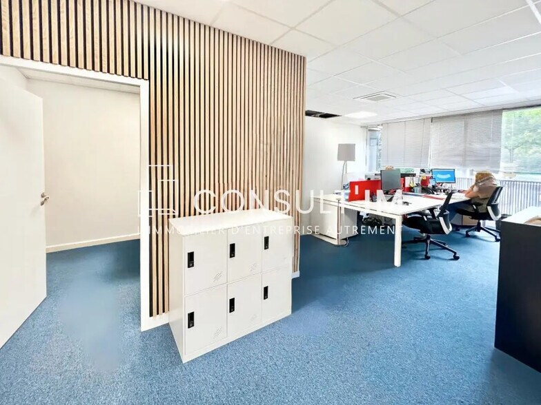 Bureau dans Suresnes à louer - Photo de l’immeuble – Image 3 sur 9