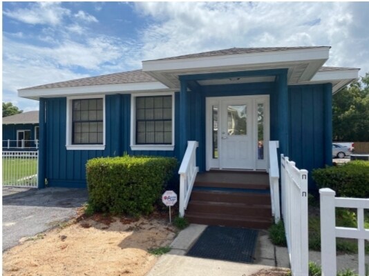 725 S J St, Pensacola, FL à vendre Photo principale– Image 1 sur 105