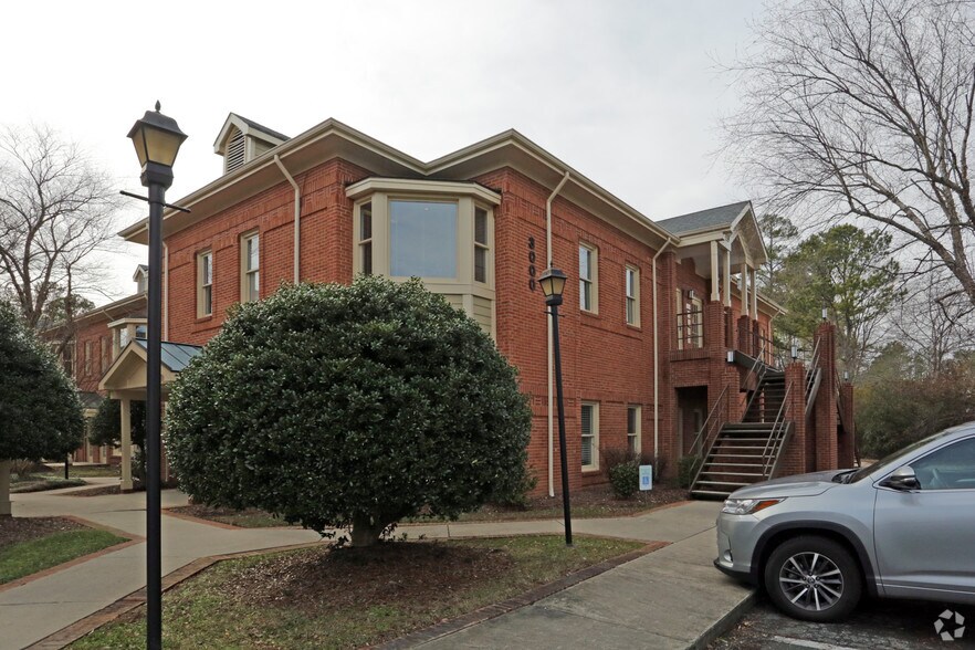 3622 Lyckan Pky, Durham, NC à louer - Photo de l’immeuble – Image 2 sur 6