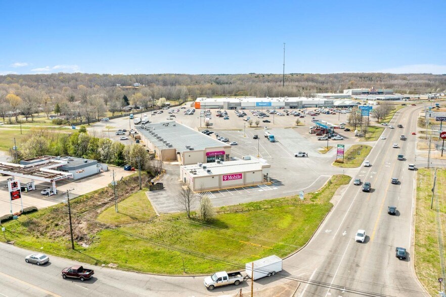 2109-2115 S Harper Rd, Corinth, MS à louer - Photo de l’immeuble – Image 2 sur 7