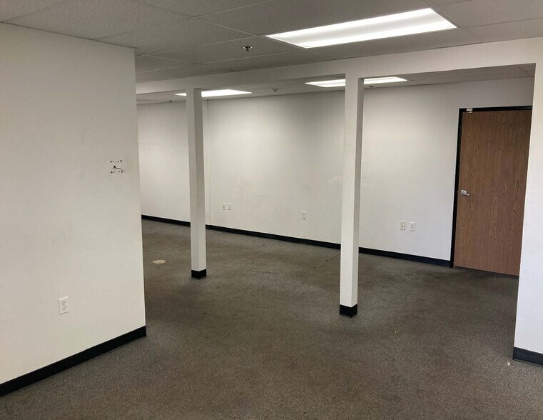 1437-1463 Fayette St, El Cajon, CA à louer - Photo de l’immeuble – Image 2 sur 5