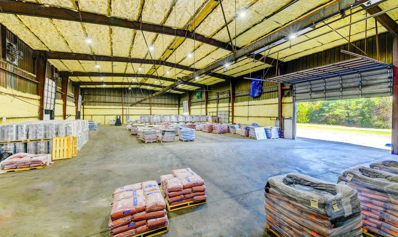819 Industrial Rd, Centerville, TN à vendre Photo principale– Image 1 sur 15