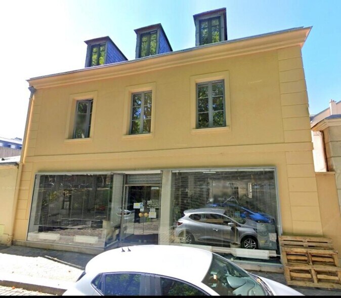 Bureau dans Versailles à louer - Photo de l’immeuble – Image 1 sur 12