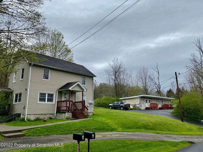 1393 Old Trail Rd, Clarks Summit, PA à vendre - Photo de l’immeuble – Image 1 sur 35