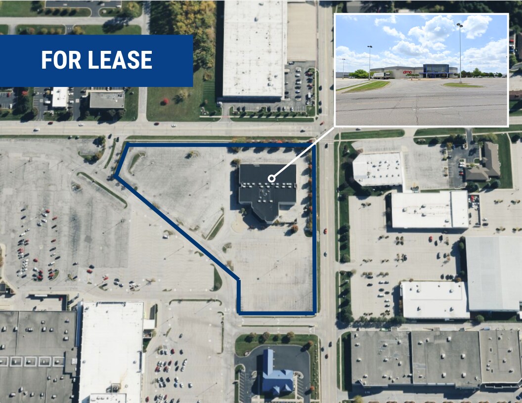 4511 Fashion Square Blvd, Saginaw, MI à louer Photo principale– Image 1 sur 7