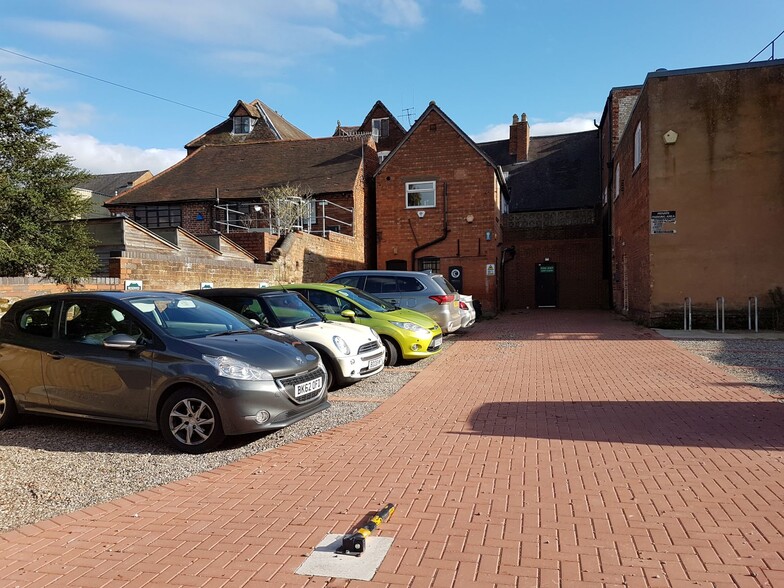 71 High St, Bromsgrove à louer - Photo de l’immeuble – Image 2 sur 2