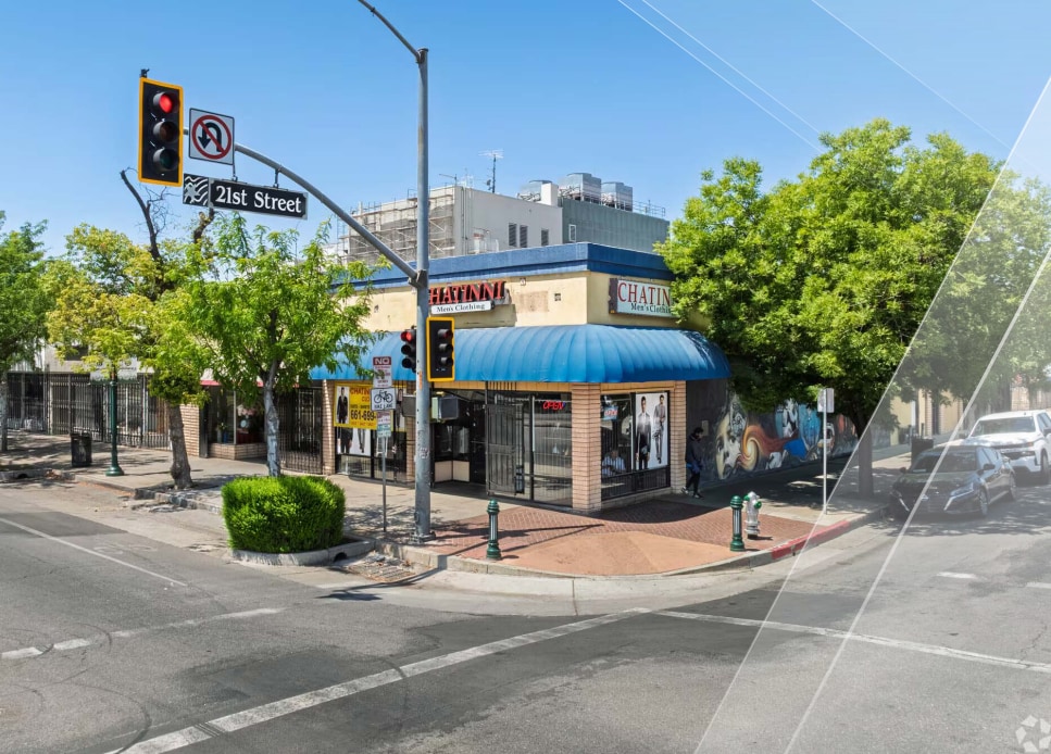 2019-2023 Chester Ave, Bakersfield, CA à louer Photo de l’immeuble– Image 1 sur 9