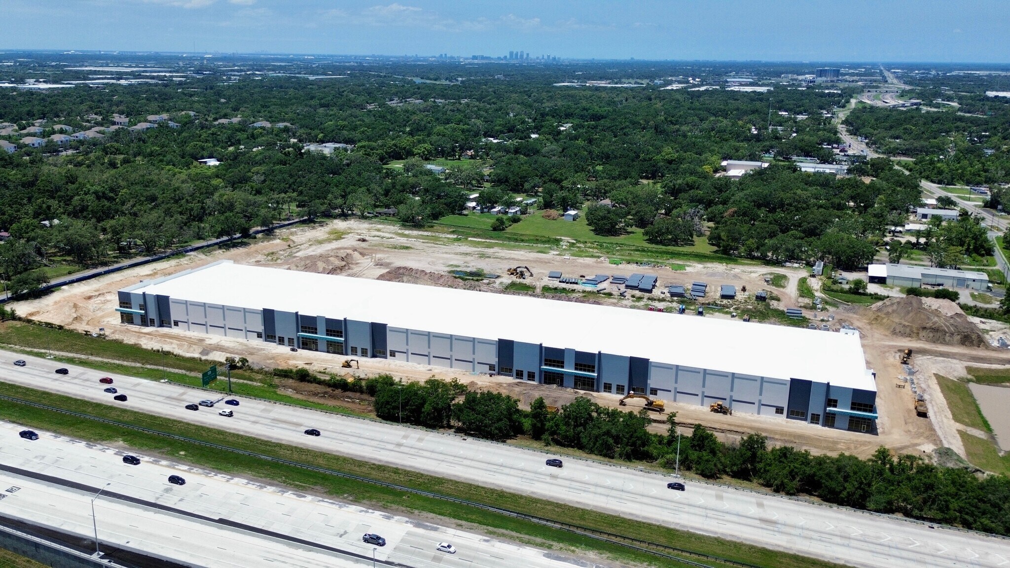 10407 Tanner Rd, Tampa, FL à louer Photo de l’immeuble– Image 1 sur 6