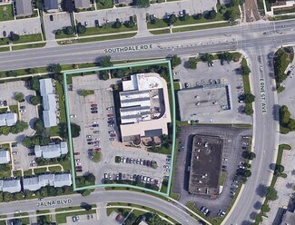 Plus de détails pour 900 Jalna Blvd, London, ON - Local commercial à louer