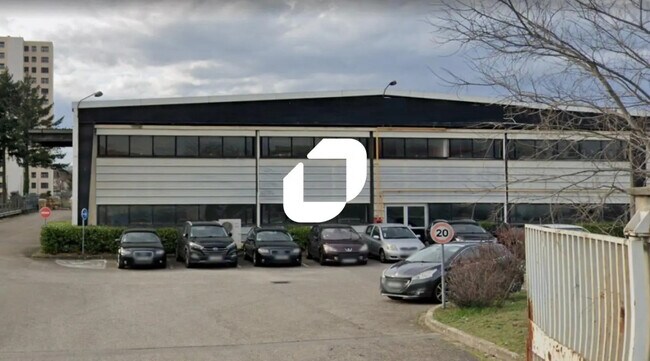 Plus de détails pour 6 Rue Yves Toudic, Vénissieux - Local d’activités à vendre