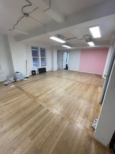 309 W 57th St, New York, NY à louer Photo intérieure– Image 2 sur 9