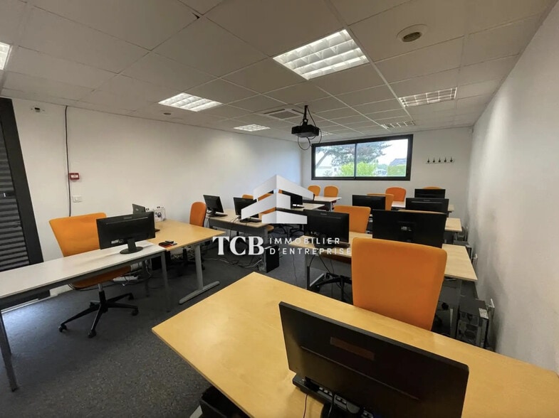 Bureau dans Saint-Herblain à louer - Photo de l’immeuble – Image 3 sur 5