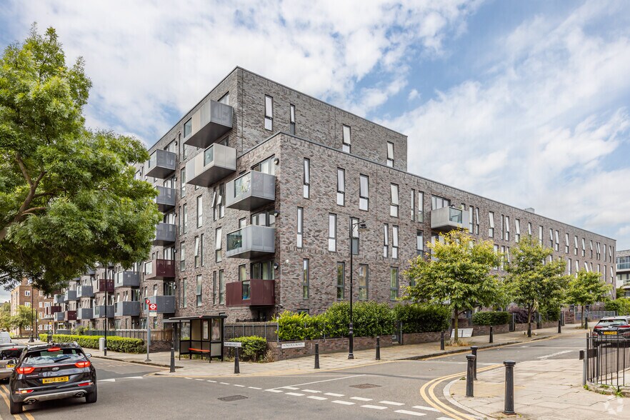 Ben Jonson Rd, Londres à louer - Photo de l’immeuble – Image 2 sur 5