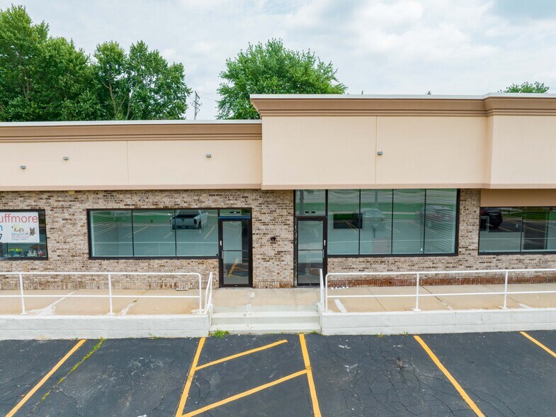 2611-2661 Lapeer Rd, Lake Orion, MI à louer - Photo de l’immeuble – Image 3 sur 12