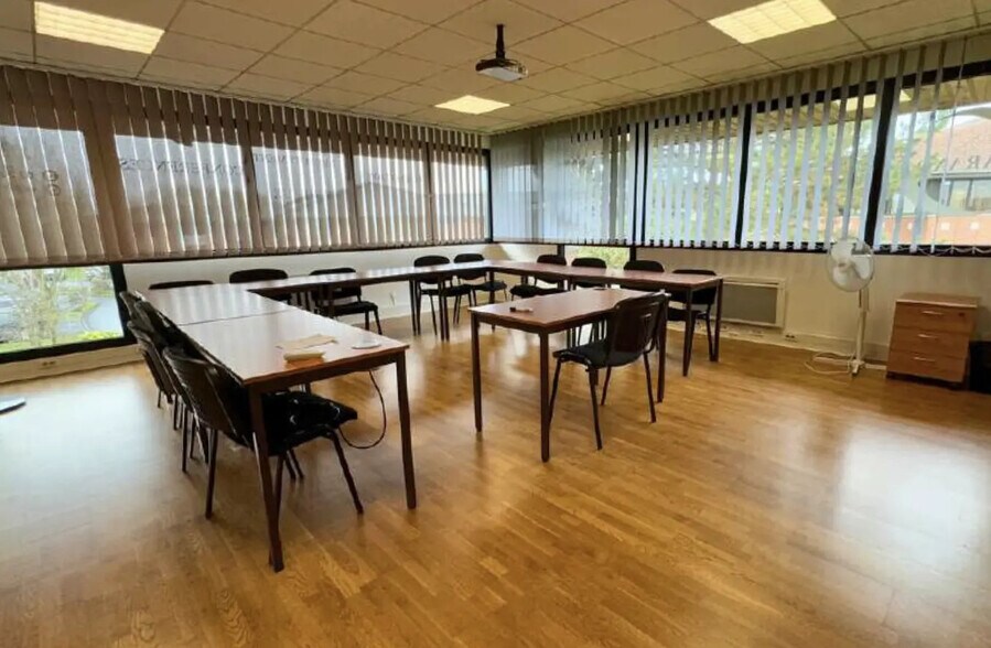 Bureau dans Lezennes à vendre - Photo de l’immeuble – Image 3 sur 13