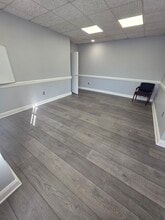 17 W Jefferson St, Rockville, MD à louer Photo intérieure– Image 1 sur 2