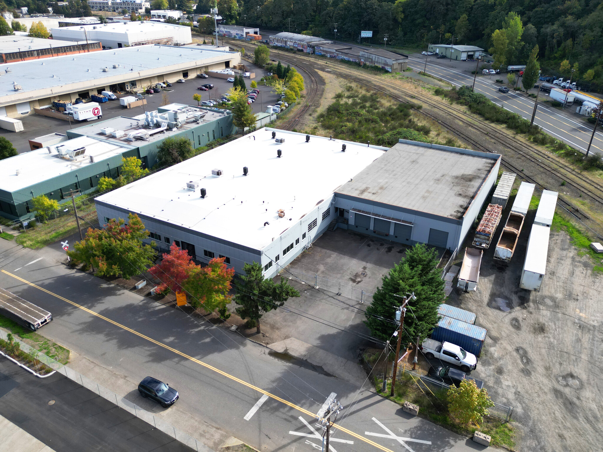 3460 NW Industrial St, Portland, OR à louer Photo de l’immeuble– Image 1 sur 11