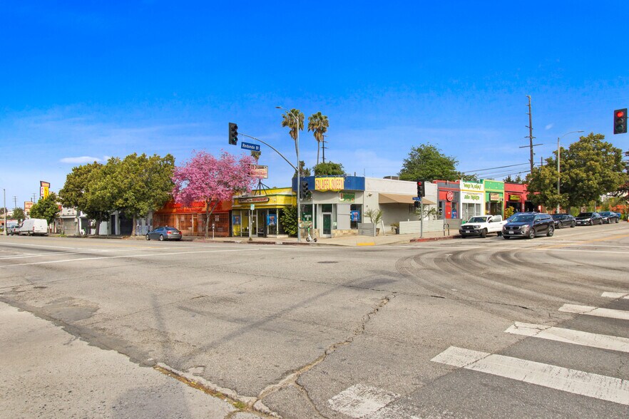5101-5125 W Pico Blvd, Los Angeles, CA à vendre - Photo de l’immeuble – Image 2 sur 6