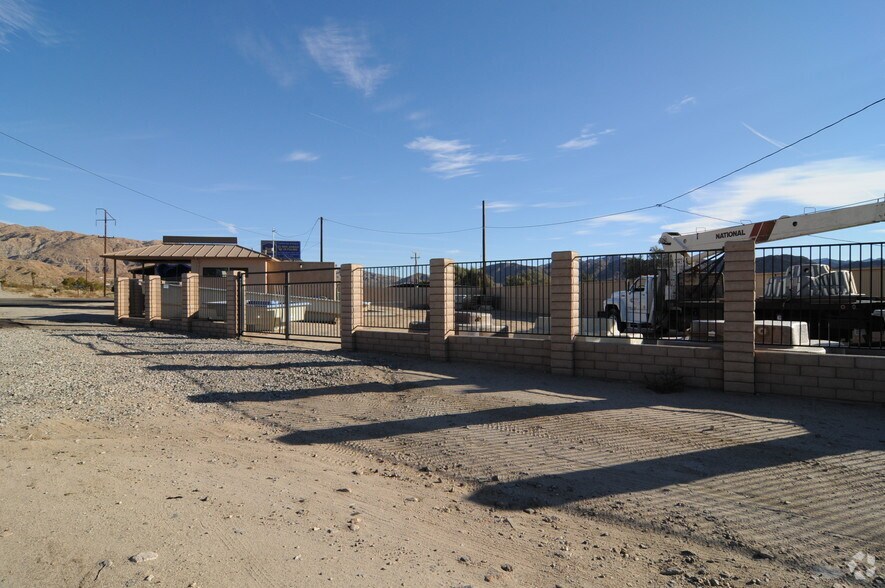 51607 29 Palms Hwy, Morongo Valley, CA à louer - Photo de l’immeuble – Image 2 sur 11