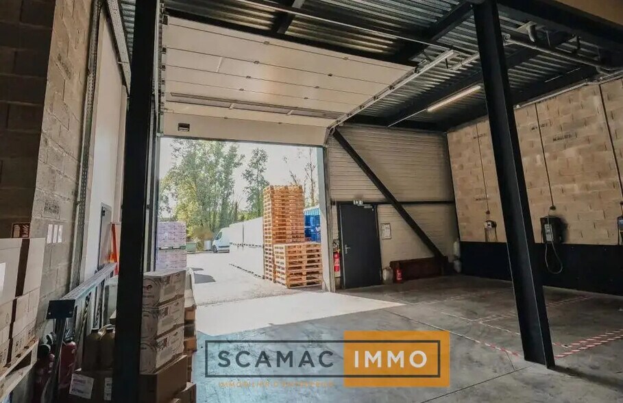 Industriel/Logistique dans LES MILLES à louer - Photo de l’immeuble – Image 3 sur 4