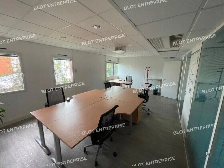 Bureau dans Nantes à louer - Photo de l’immeuble – Image 3 sur 12