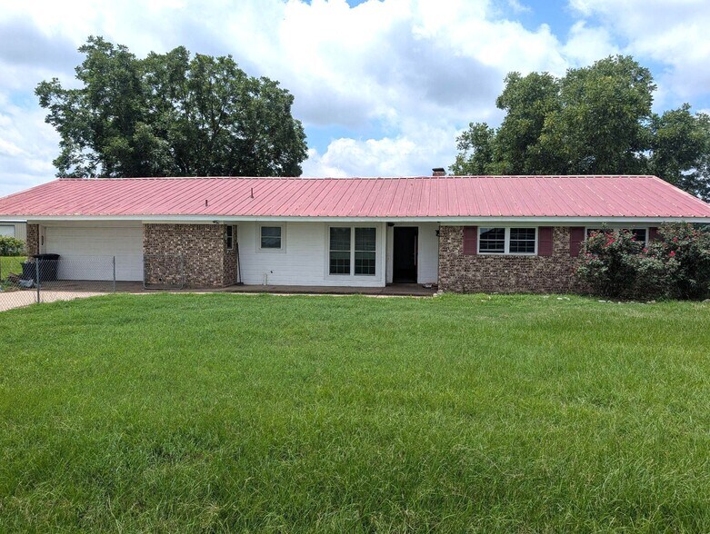 111 County Road 1150, Fairfield, TX à vendre - Photo de l’immeuble – Image 3 sur 6