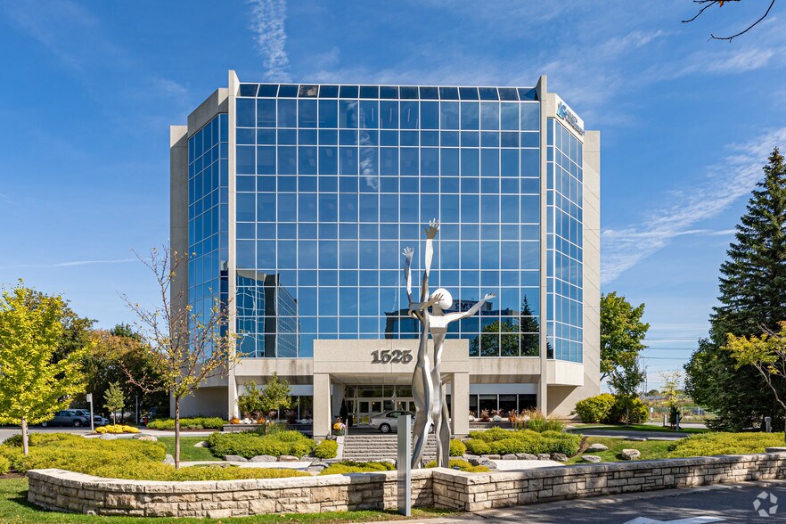 1545 Carling Ave, Ottawa, ON à louer - Photo principale – Image 3 sur 13