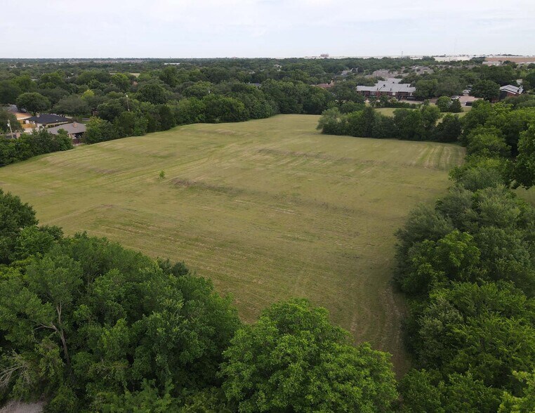 300 W Wintergreen Rd, DeSoto, TX à vendre - Aérien – Image 2 sur 4