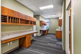 1174 NW Cornucopia St, Salem, OR à louer Photo intérieure– Image 2 sur 14