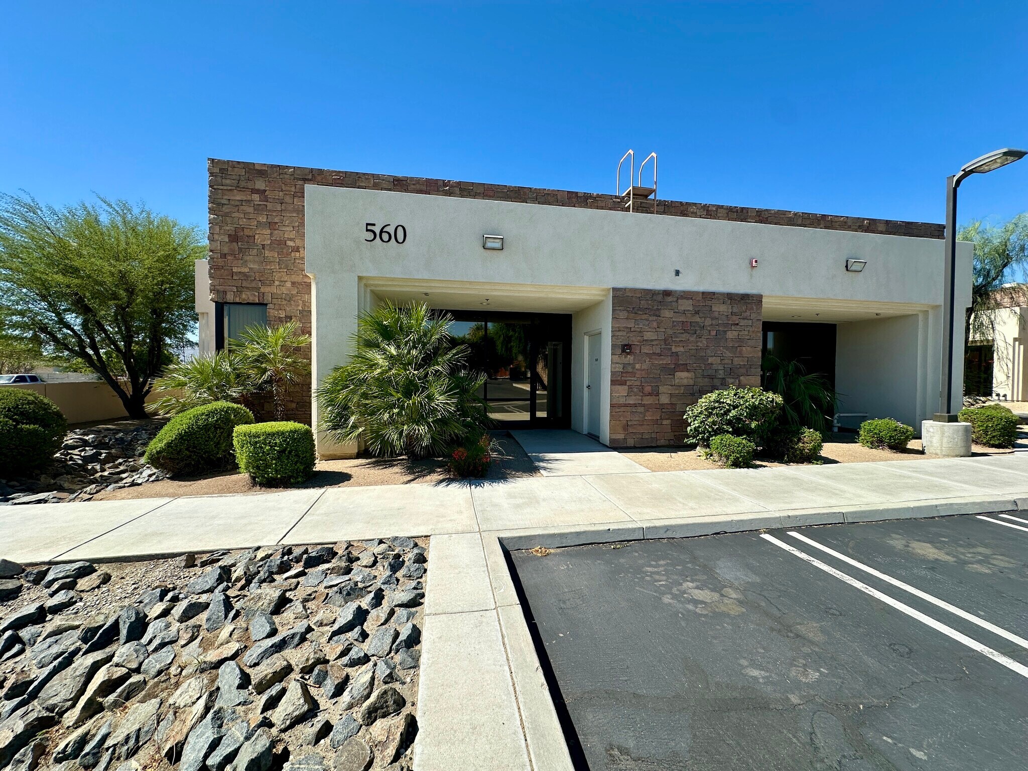 560 S Paseo Dorotea, Palm Springs, CA à louer Photo intérieure– Image 1 sur 4