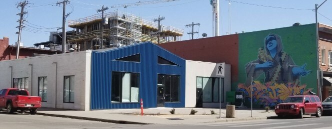 9665 101A Ave, Edmonton, AB à louer Photo principale– Image 1 sur 5